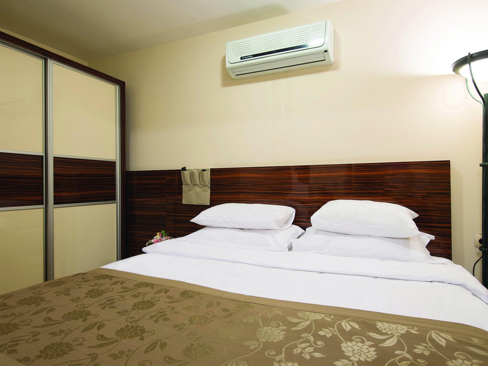 Blueway Hotel Residence Стамбул Экстерьер фото